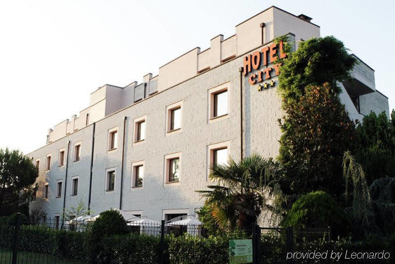 Hotel City بياتشينسا المظهر الخارجي الصورة